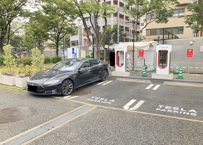 テスラ スーパーチャージャー イメージ