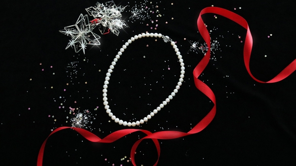 パールネックレスをプレゼント!