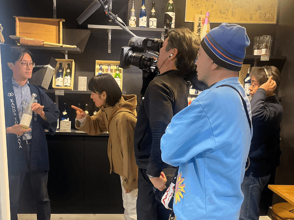 豊島屋Rita-shopでの取材の様子