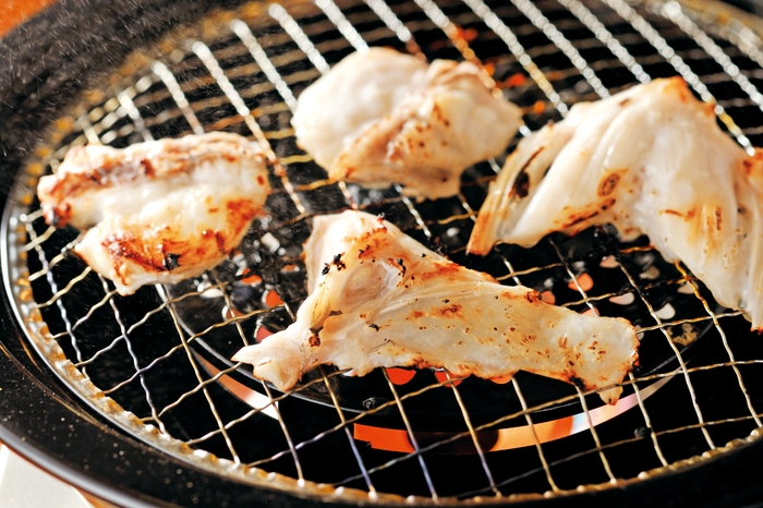 「焼きふぐ」は部位ごとアテ感覚で