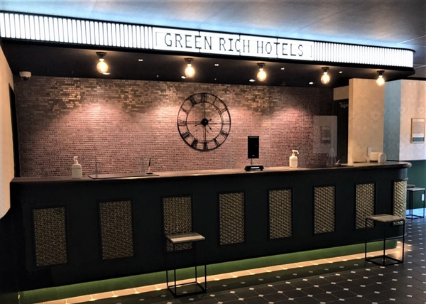 グリーンリッチホテル神戸三宮　フロント