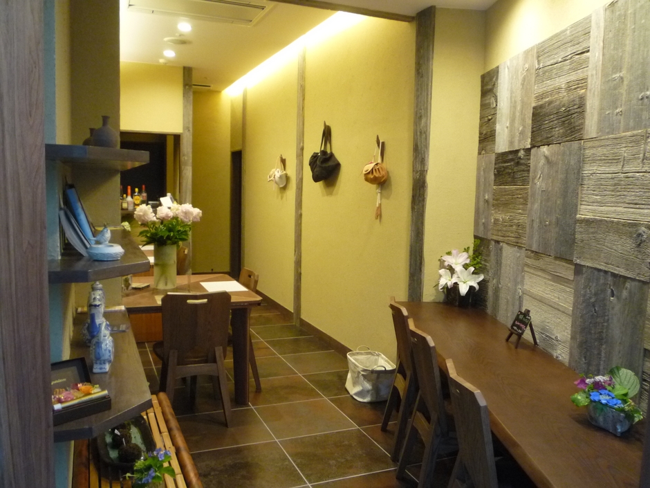 Cafe 縁 yosuga 内観