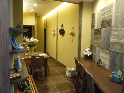 Cafe 縁 yosuga 内観