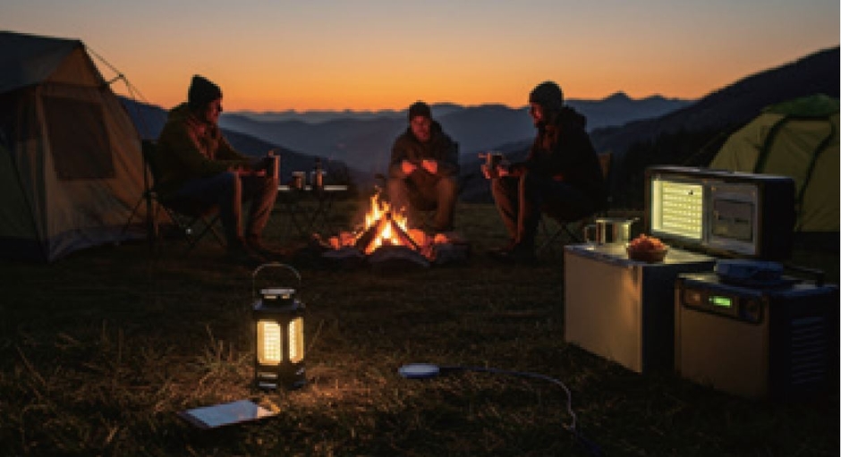 蓄電丸　利用シーン(アウトドア)