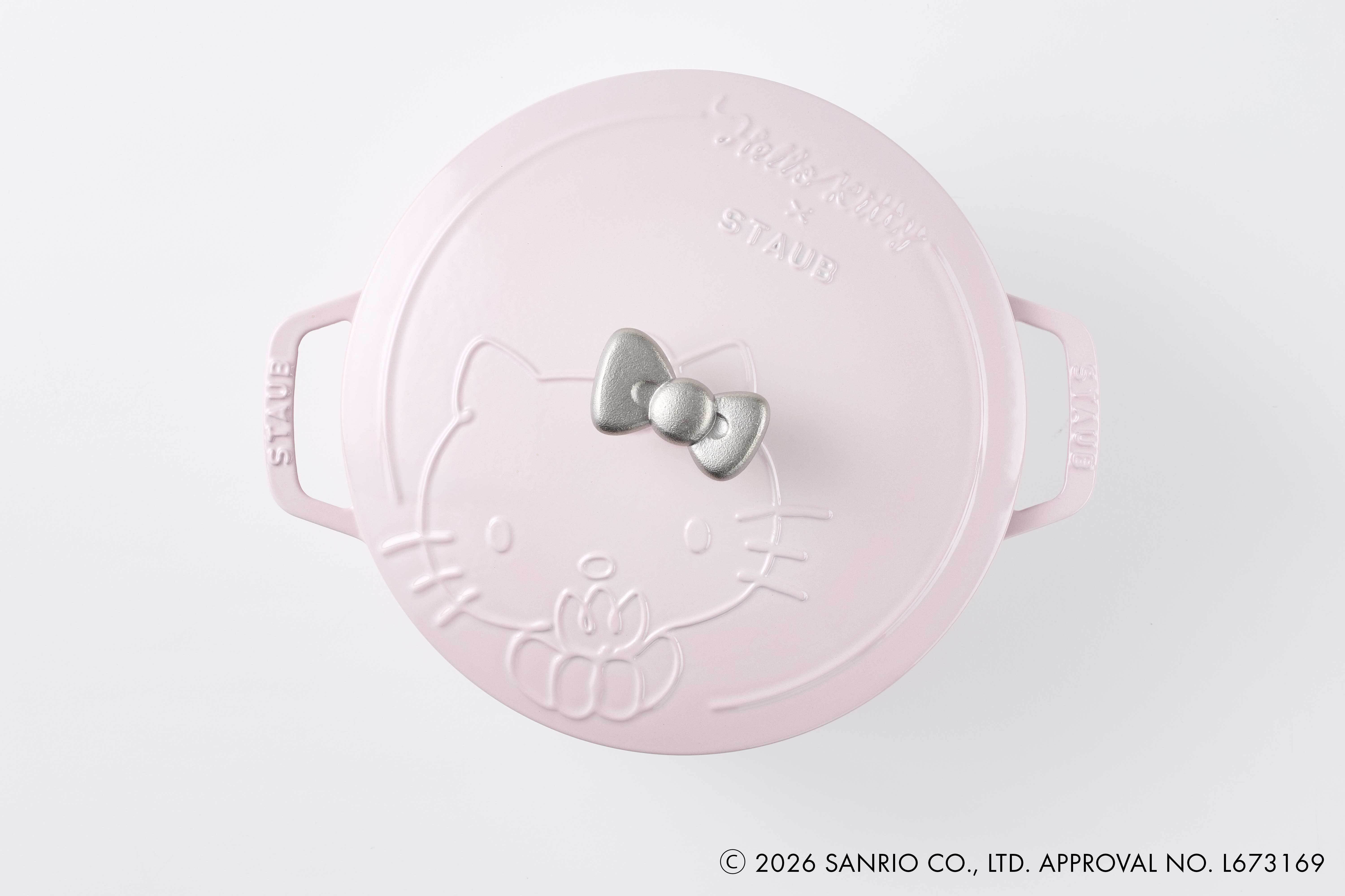 ハローキティ＆クロミをデザインした特別なストウブ 「Wa-NABE(ワナベ