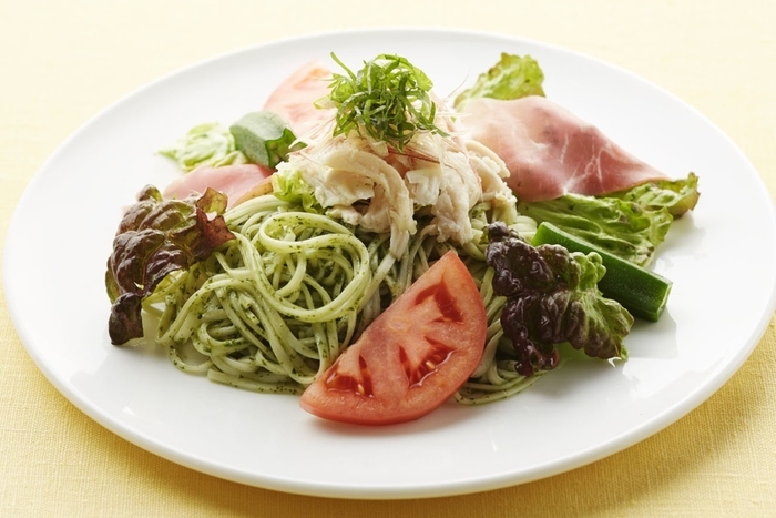 秋田無限堂 稲庭うどんのしそ薫るジェノベーゼ