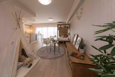 4.HOUSE IN LIVING