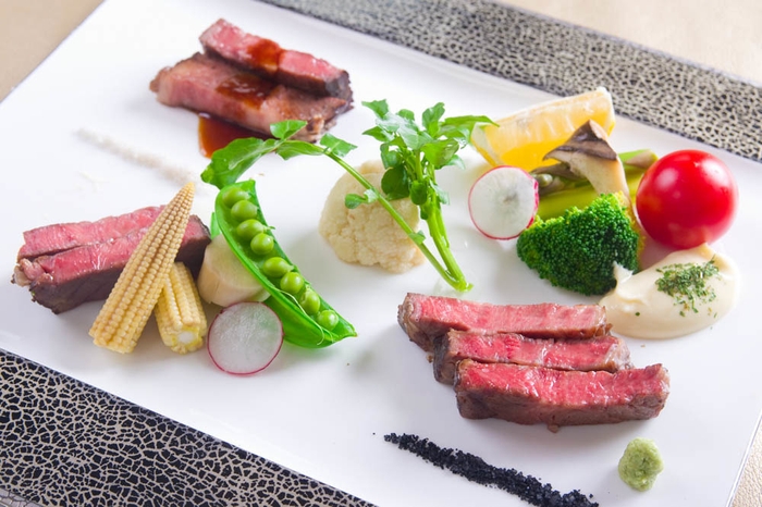 A5ランク黒毛和牛ローストビーフステーキ