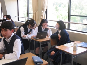 高校1年生140名が企業・大学と挑む探究学習