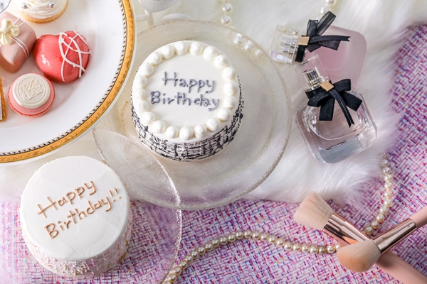 ▲7色の推しカラーから選べるツイードモチーフのセルインケーキ(オプション)