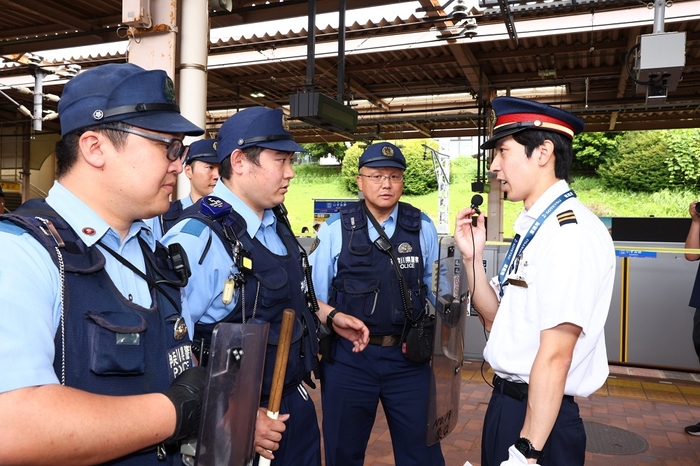 「粗暴犯対応訓練」当日の様子①