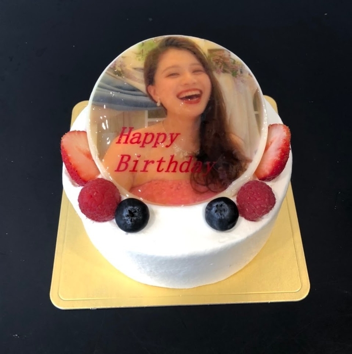 ホールケーキ