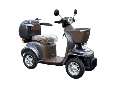 特定小型原動機付自転車「コアライトD4」を発売！ 免許返納等により移動手段にお困りの方々に応えた 高品質な次世代型モビリティ