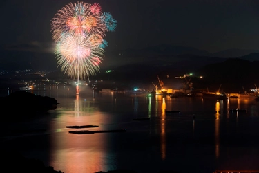 真夏の夜を彩る感動が再び!!「ツネイシ花火」開催～ツネイシみらい財団～