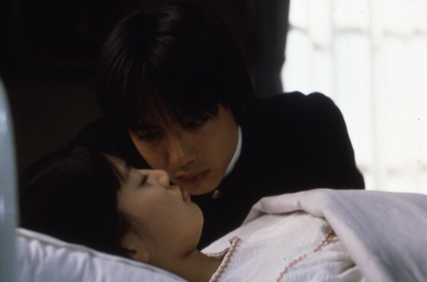 「ガラスの脳」©2000 日活・毎日放送