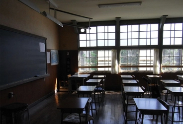 福祉現場16年の実体験を書籍化
発達特性のある子どもと生きる親たちの記録
『泣いてないで、笑って生きる』発売、反響広がる