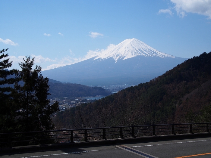 ガイドブックにはない景色を紹介