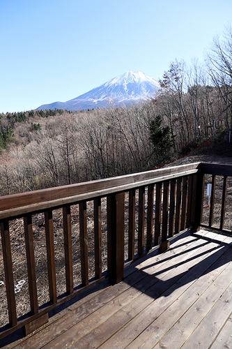 富士山展望デッキと富士山