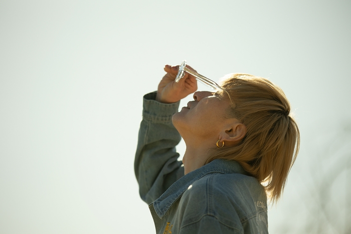 SUPER EIGHT 安田章大 × GROOVER コラボレーションメガネ第二弾発売決定！「青いメガネは僕のカラダ」(3)