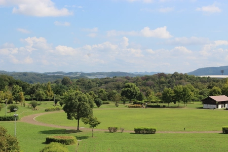 兵庫・三木総合防災公園に防災も学べる日帰りキャンプ場が登場　 ペナルティ・ヒデさんをゲストに迎える防災イベントを8/26に開催