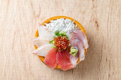 出世魚・5種桶丼