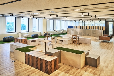 FREE SPACE / 芝生AREA / CAFE
