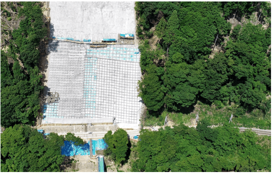 土砂崩れ箇所の状況 ２０２１年７月２７日撮影