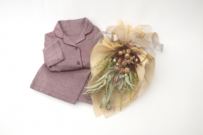 「ナチュラル-リーフ」を使ったブーケラッピング