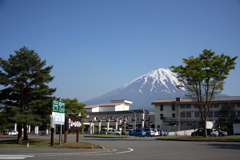 富士山の麓でゆっくりおくつろぎください