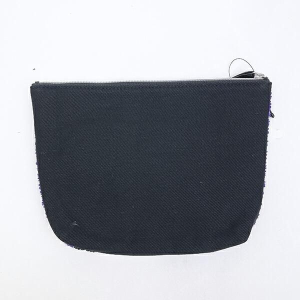 クロミのふわもこなサガラ刺繡ポーチ