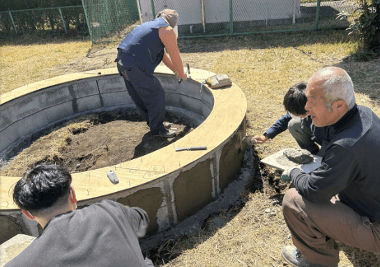過去に行われた神奈川県厚木市緑ヶ丘団地での活動の様子(プレプロジェクト)撮影:建築コース田村研究室