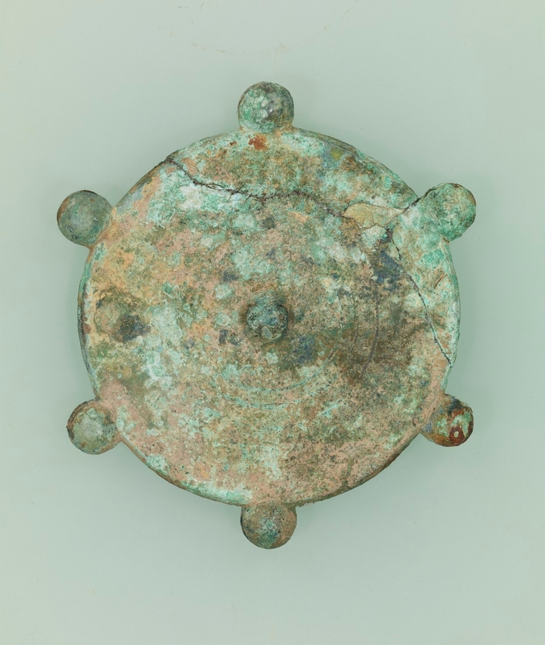 六鈴鏡 古墳時代・6世紀 山口県下関市 上ノ山古墳出土 青銅製 山口県豊西下村寄贈 東京国立博物館蔵(※貸与予定作品)