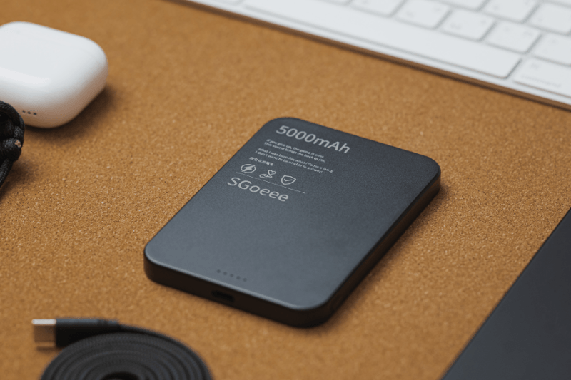 防災対応・超薄MagSafeスゴいモバイルバッテリー誕生