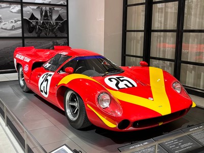 展示車両　ローラT70
