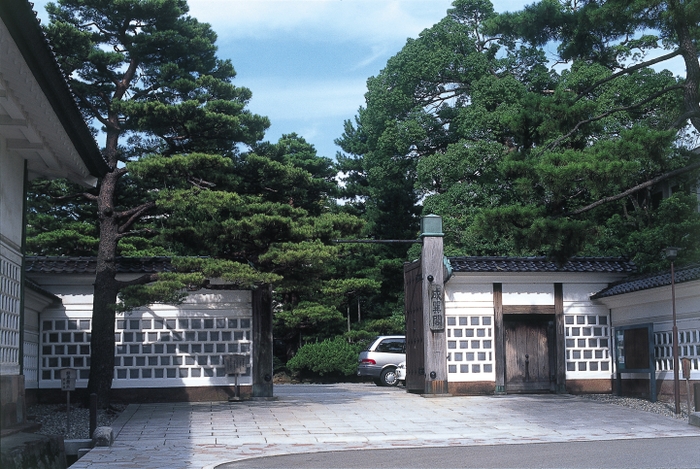 成巽閣