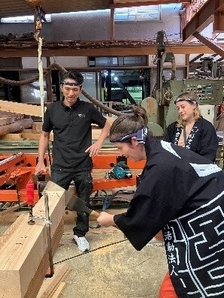 「宮大工の學校」作業の様子(4)