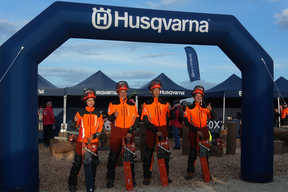 左から武藤選手、髙山選手、山岡選手、松村選手