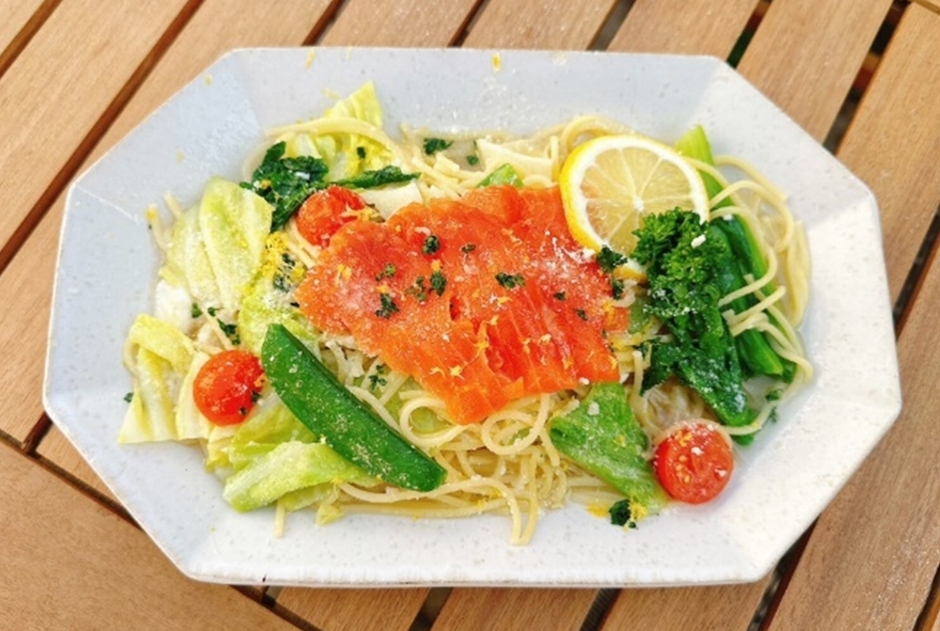 サーモンと春野菜の和風ペペロンチーノ