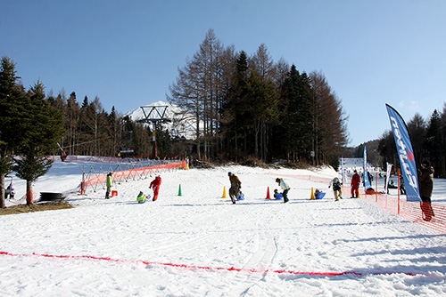 富士山のゲレンデで開催！親子雪上運動会！