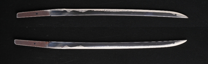 刀身ペーパーナイフへし切長谷部モデル表面及び裏面