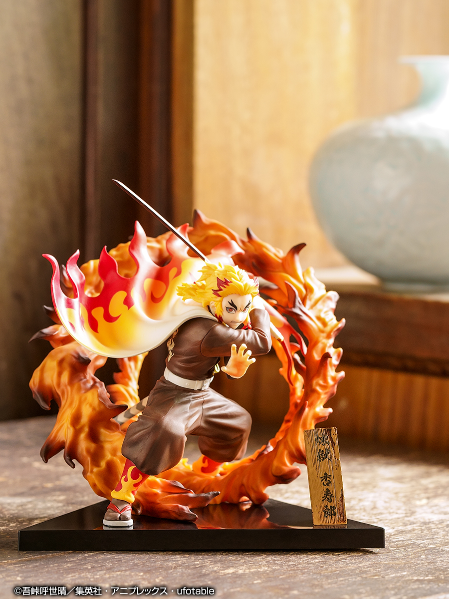 アニメ「鬼滅の刃」の一番くじに 煉獄杏寿郎と猗窩座のリアル