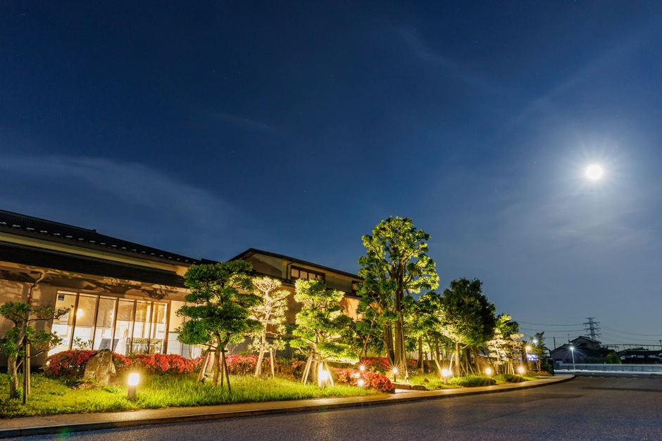 野天風呂 湯の郷　全景