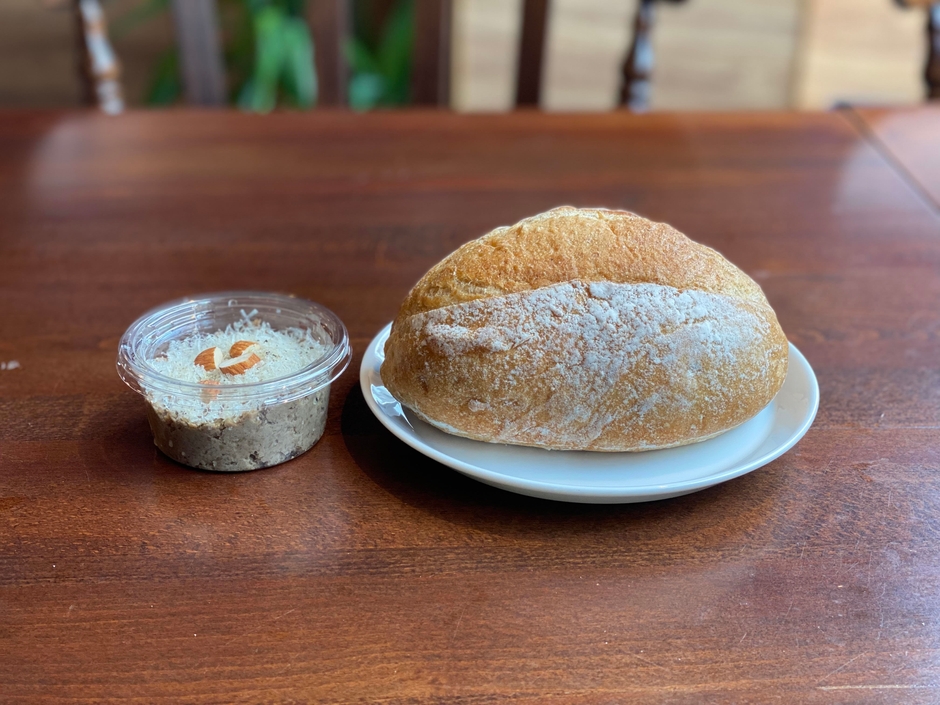 「自家製パンとリエット」のプレゼントキャンペーンも開催