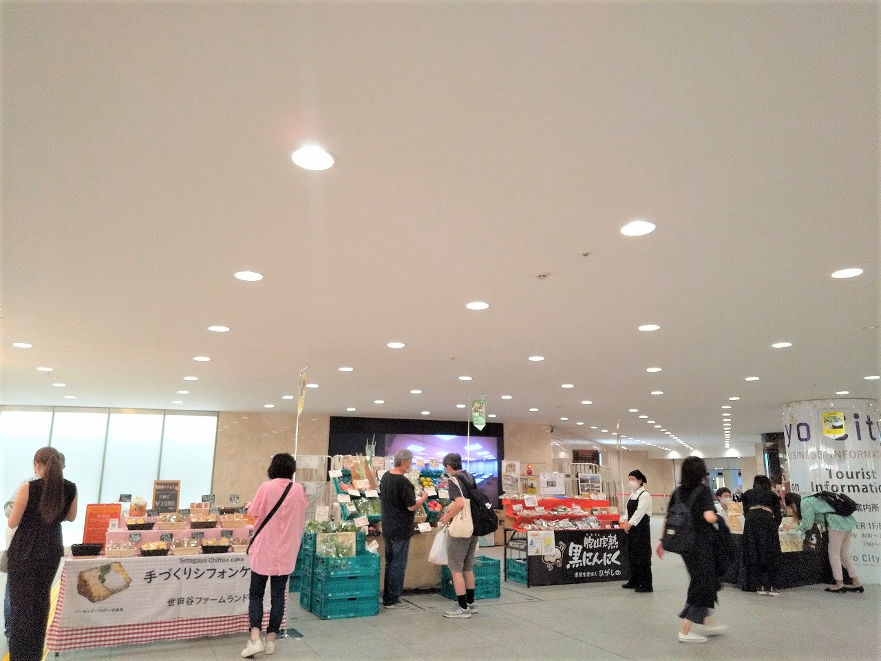 10/21（水）東京駅丸の内にあるKITTEの地下広場にてマルシェ開催！新鮮野菜・手作りスイーツからヴィンテージアクセサリーまで