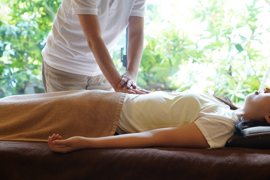 腸のマッサージ(体のリカバリー)