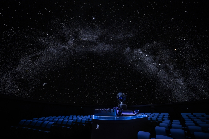 福岡市科学館プラネタリウムドーム施設内写真