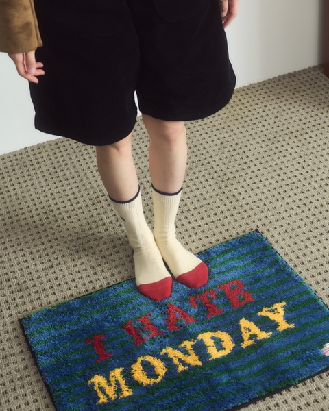 マンデーフットマット