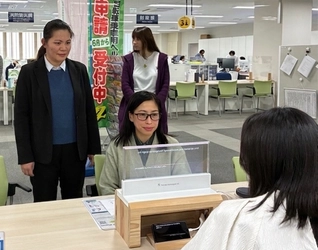 【茨城県下妻市】 言葉や障がいの壁を越え、誰もが自分らしく暮らせるまちへ　 120言語対応の翻訳機を導入し、窓口のサービス改革を推進