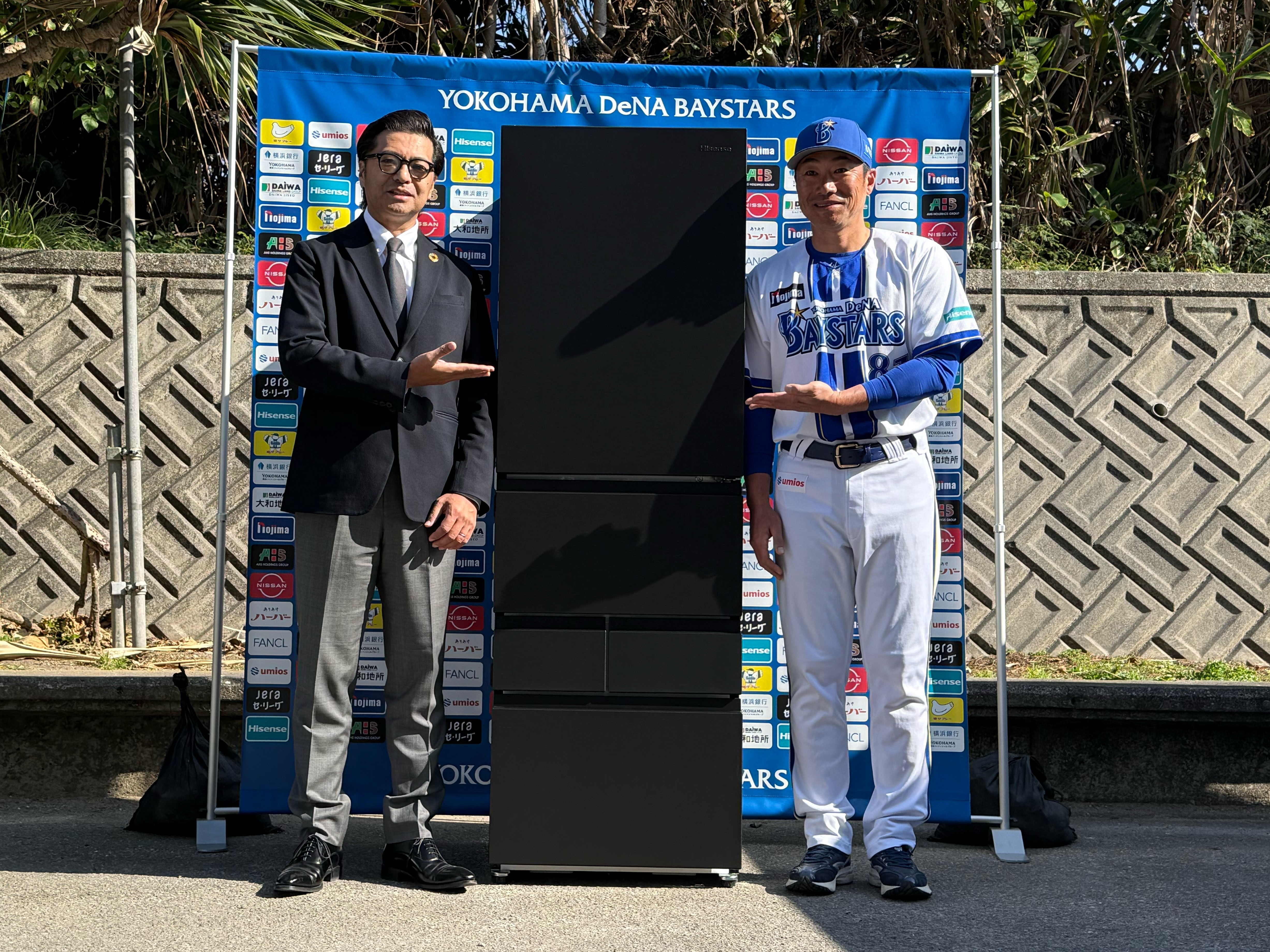 ハイセンス、横浜DeNAベイスターズの沖縄キャンプ地に 大画面テレビと