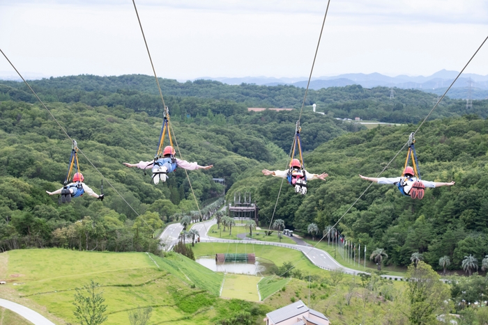 ネスタリゾート神戸　アクティビティ「スカイ・イーグル」